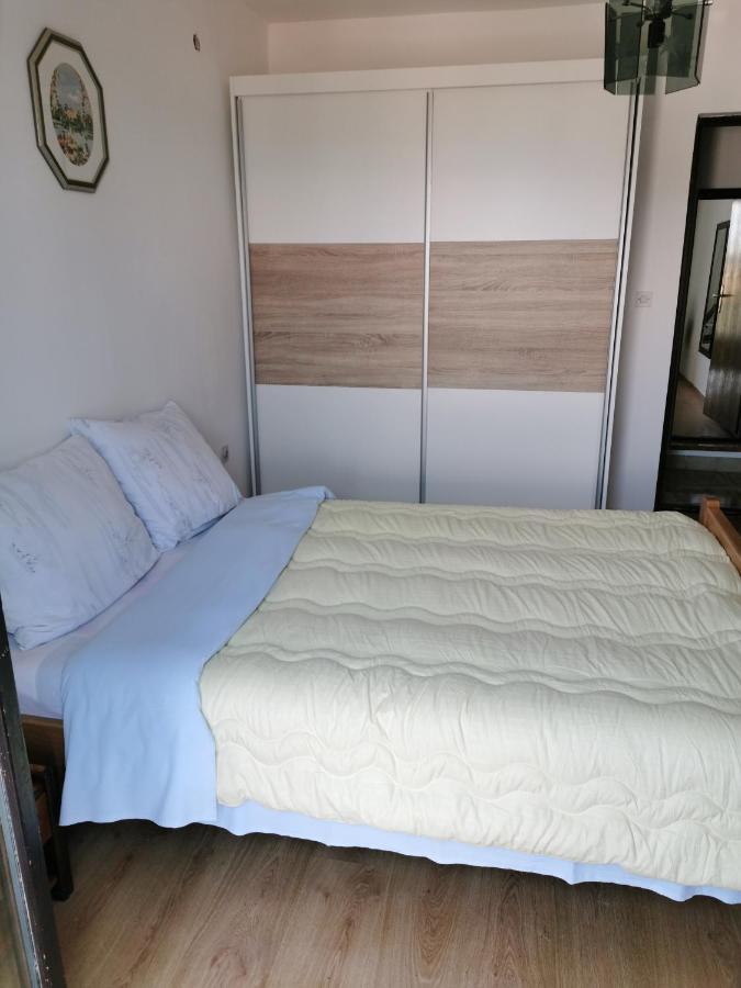 Apartment Dasek Ii, นยีวีเซ ภายนอก รูปภาพ